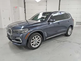 2021 BMW X5 5UXCR6C06M9E38168