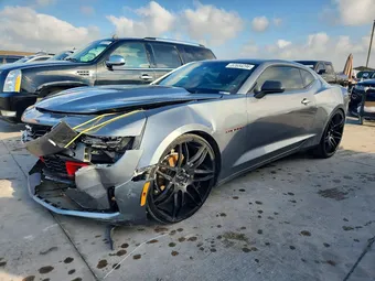 2020 Chevrolet Camaro 1G1FD1RX2L0142495