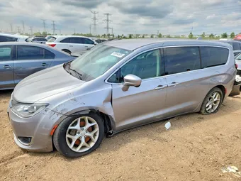 2018 Chrysler Pacifica 2C4RC1FG5JR277677 Lot 55994806