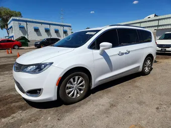 2018 Chrysler Pacifica 2C4RC1EGXJR149906
