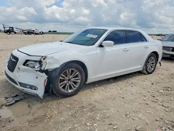 2017 Chrysler 300 2C3CCAAG7HH585659