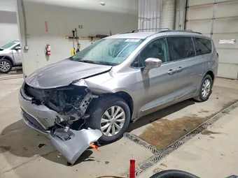 2017 Chrysler Pacifica 2C4RC1BG0HR598994