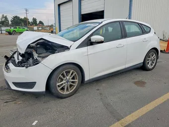 2015 Ford Focus 1FADP3K28FL220531