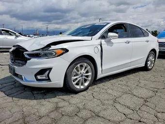 2019 Ford Fusion Energi 3FA6P0SU0KR175153