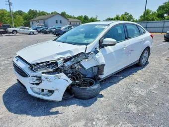 2015 Ford Focus 1FADP3F27FL362699
