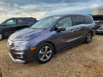 2018 Honda Odyssey 5FNRL6H42JB501810