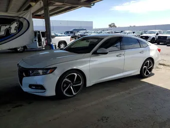 2019 Honda Accord 1HGCV1F31KA016390