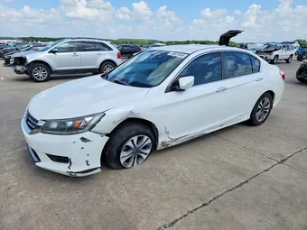 2015 Honda Accord 1HGCR2F3XFA065300