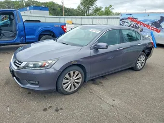 2015 Honda Accord 1HGCR3F83FA007935