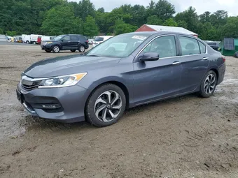 2017 Honda Accord 1HGCR2F88HA201213
