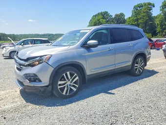 2018 Honda Pilot 5FNYF5H96JB014215