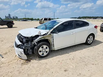 2017 Kia Forte 3KPFK4A77HE076213