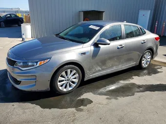 2017 Kia Optima 5XXGT4L39HG161279