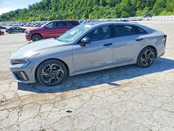 2025 Kia K5 KNAG64J70S5316047