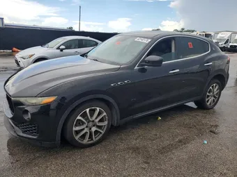 2017 Maserati Levante ZN661XUA7HX237671