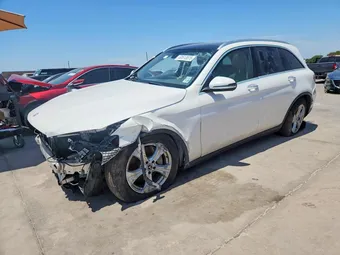 2018 Mercedes-Benz GLC-Class WDC0G4KB3JV059026
