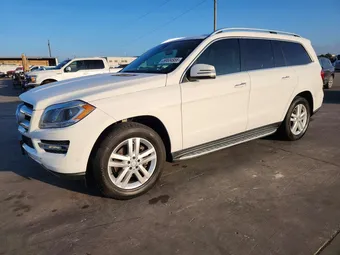 2015 Mercedes-Benz GLC-Class 4JGDF6EE4FA533751