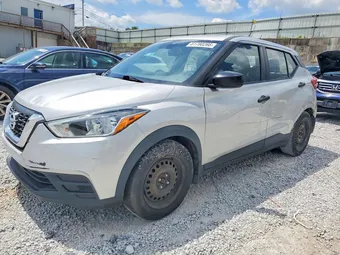 2020 Nissan Kicks 3N1CP5BV2LL563706