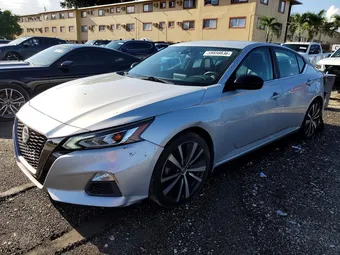 2021 Nissan Altima 1N4BL4CV9MN352748
