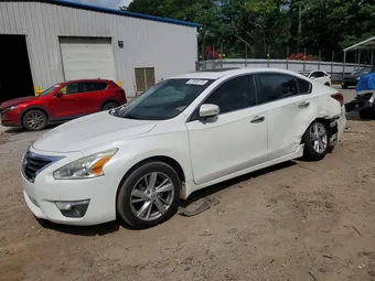 2015 Nissan Altima 1N4AL3AP9FN404263