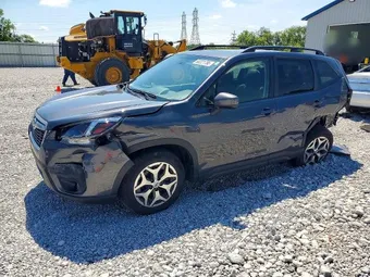 2021 Subaru Forester JF2SKAFC0MH447303
