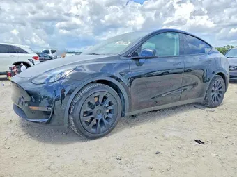 2023 Tesla Model Y 7SAYGAEE4PF899646