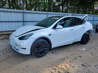 2020 Tesla Model Y 5YJYGDEE2LF046140