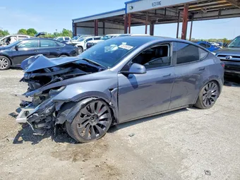 2022 Tesla Model Y 7SAYGDEF9NF395794
