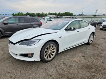 2018 Tesla Model S 5YJSA1E27JF270691