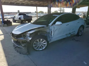 2019 Tesla Model 3 5YJ3E1EB6KF421739