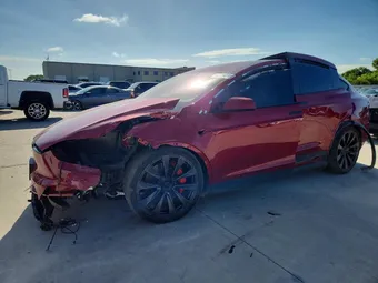 2024 Tesla Model X 7SAXCBE69RF437771