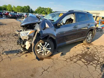 2017 Toyota RAV4 JTMBFREV7HJ708106