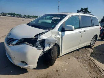 2016 Toyota Sienna 5TDDK3DCXGS143384