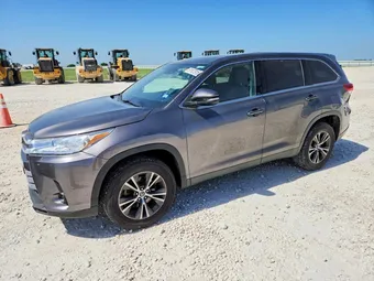 2019 Toyota Highlander 5TDZZRFH0KS296281