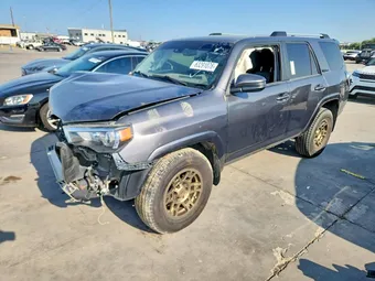 2021 Toyota 4Runner JTEEU5JR1M5250002