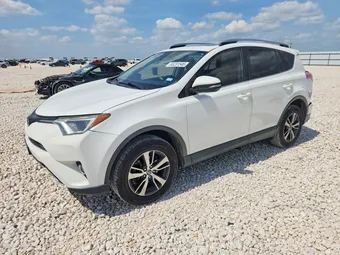 2017 Toyota RAV4 JTMWFREV7HD093041