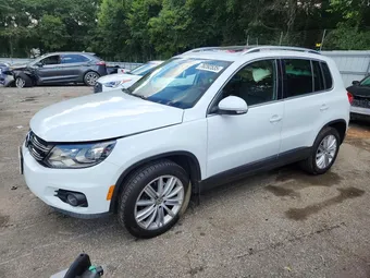 2016 Volkswagen Tiguan WVGBV7AX9GW522871