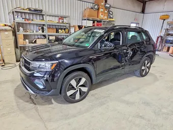 2024 Volkswagen Taos 3VV8X7B27RM088062