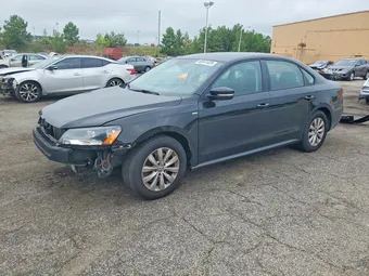 2015 Volkswagen Passat 1VWAT7A32FC055471
