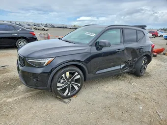 2024 Volvo XC40 YV4L12UL0R2293987