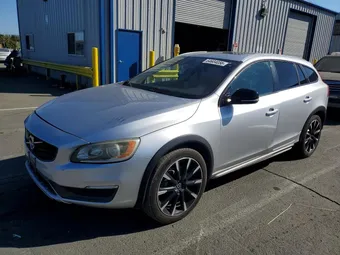 2016 Volvo V60 YV4612HK5G1017449