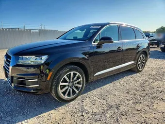 2017 Audi Q7 WA1LAAF72HD018230