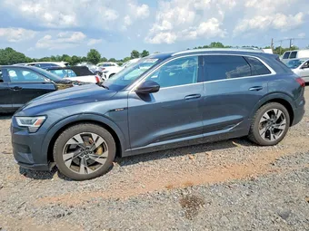 2021 Audi e-tron WA1AAAGEXMB015215