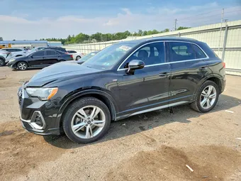 2022 Audi Q3 WA1DECF32N1010286