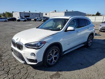 2017 BMW X1 WBXHT3C36H5F74852