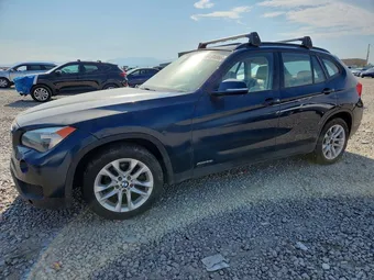 2015 BMW X1 WBAVL1C57FVY37511