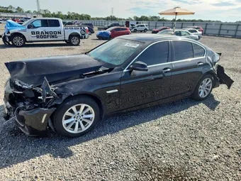 2016 BMW 5 Series WBA5A7C50GG151423