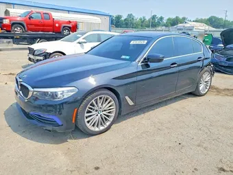 2017 BMW 5 Series WBAJA7C35HG458598
