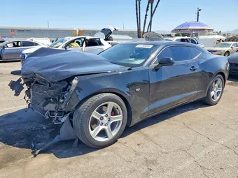 2018 Chevrolet Camaro 1G1FB1RX8J0151303