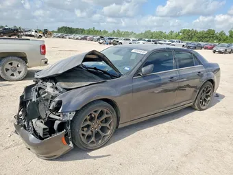 2016 Chrysler 300 2C3CCABG1GH269381
